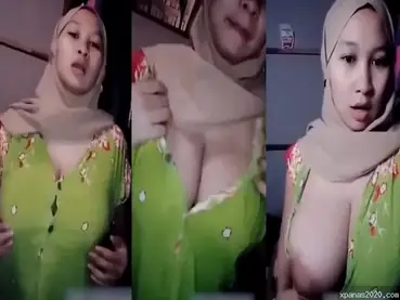 Hijab Daster Hijau Sange Berat Ngangkang Minta Digenjot